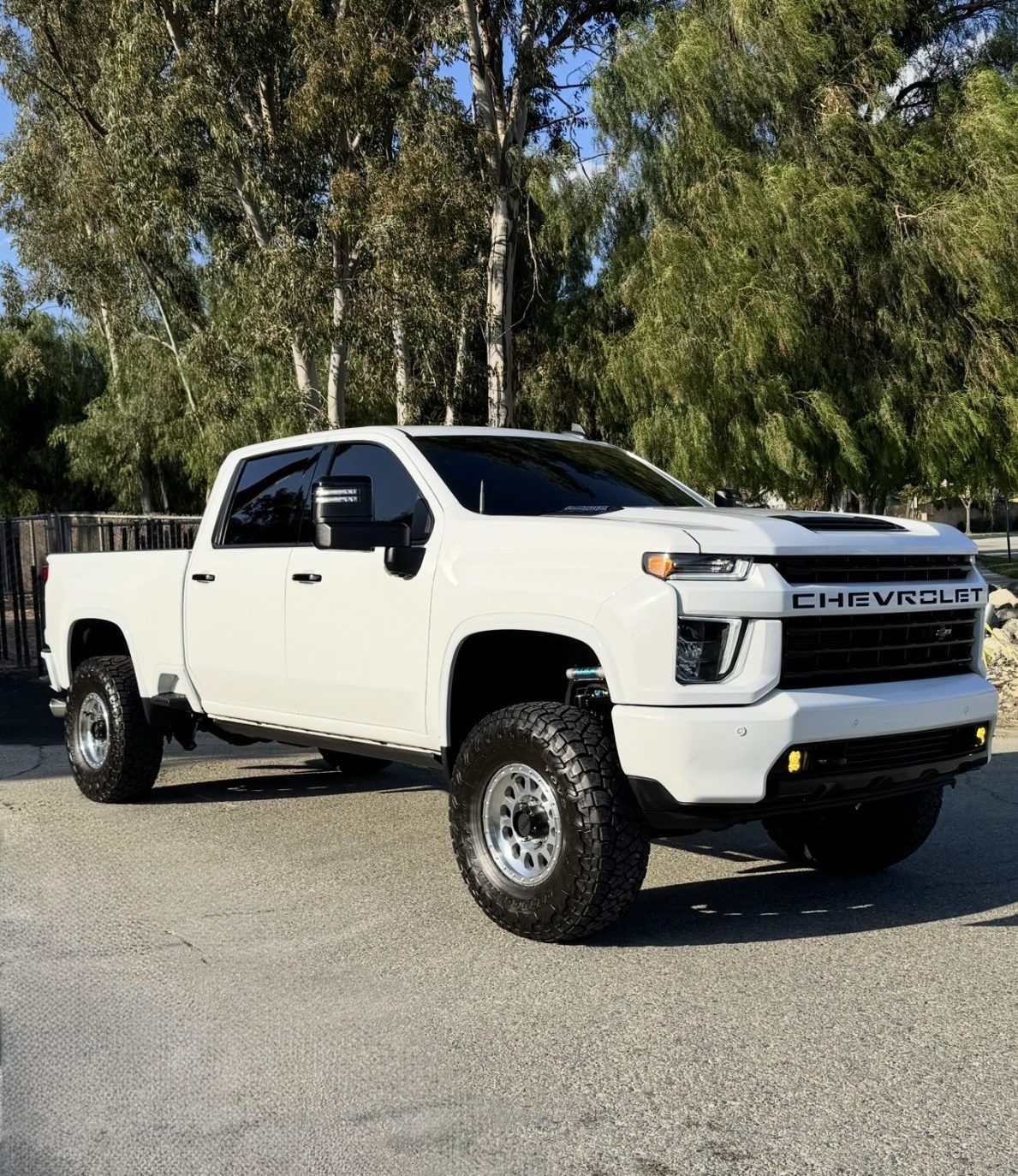 2023 Chevy 2500 HD*