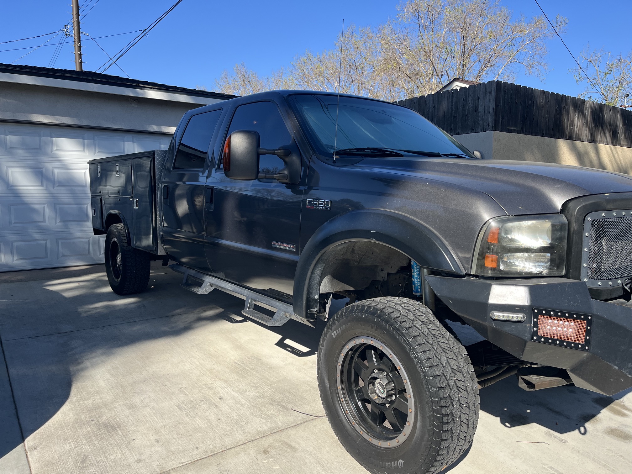 2004 Ford F350 Lariat 4X4 6.0 Powerstroke*