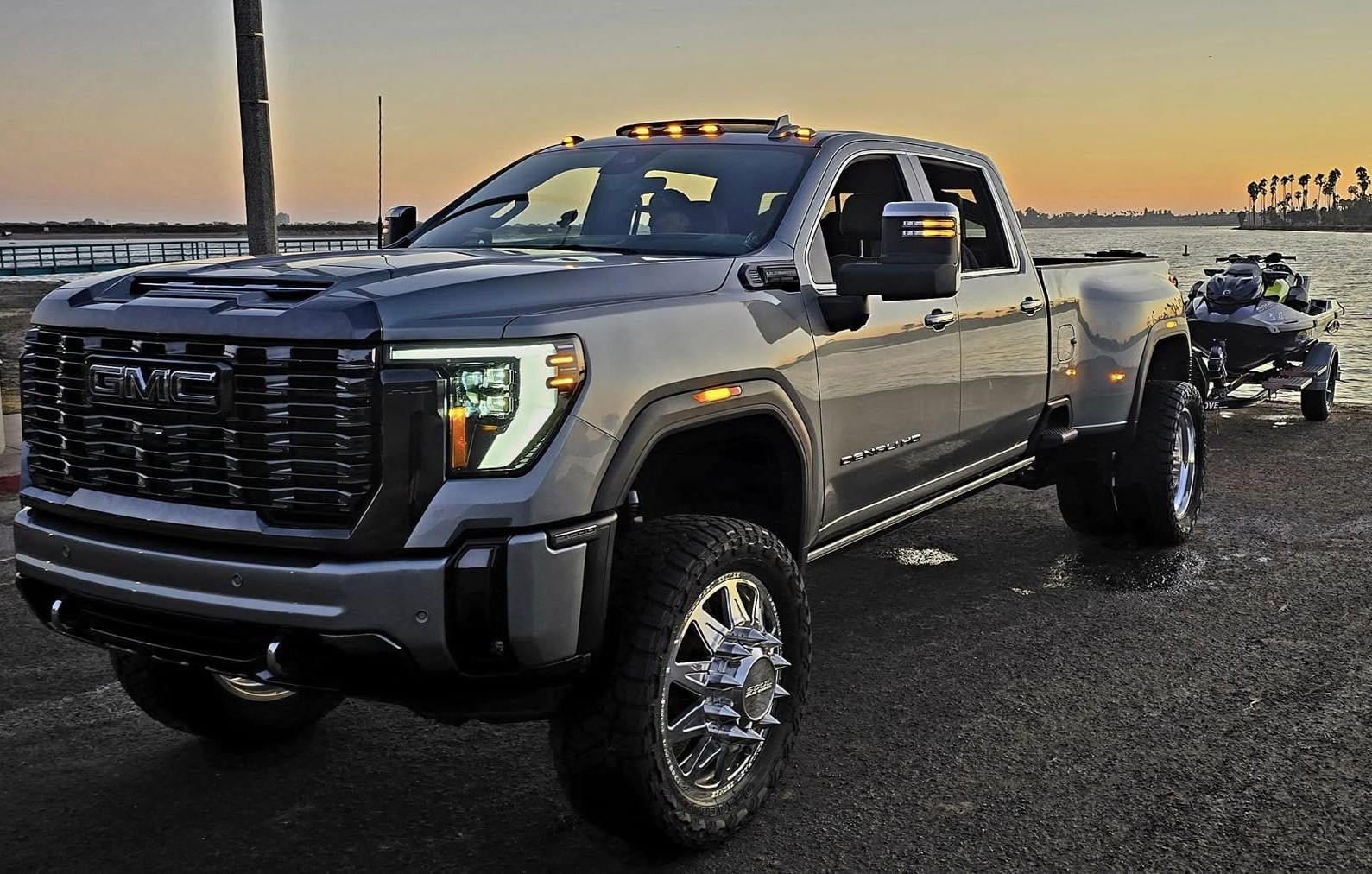 2024 GMC Sierra 3500 Denali Ultimate Dually*